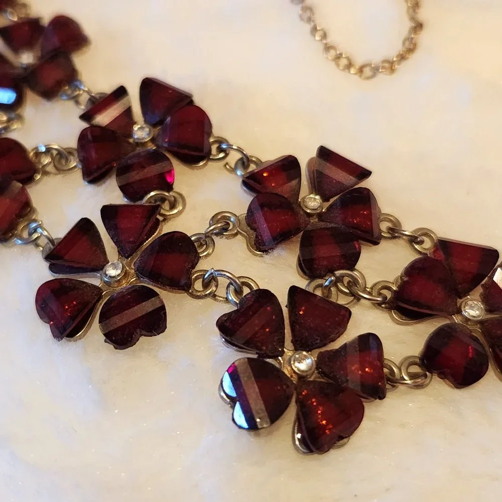 Sparkly Dark Red Flower Rhinestone Necklace - Picture 3 of 3